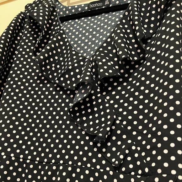 Boohoo Dress - Picture 4 of 9